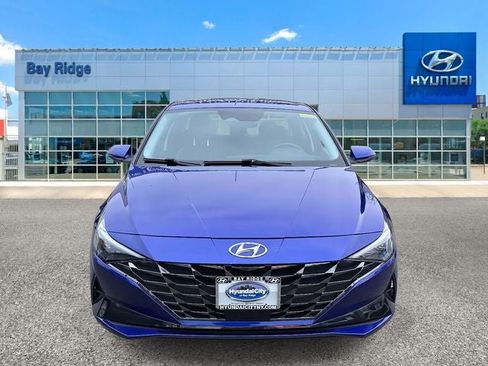 Used 2023 Hyundai Elantra Limited image 10