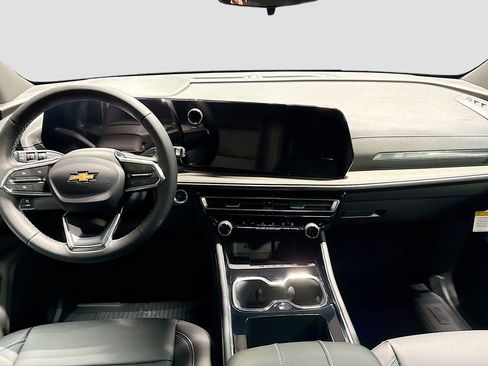 New 2026 Chevrolet Traverse LT w/ Sun and Wheel Package image 23