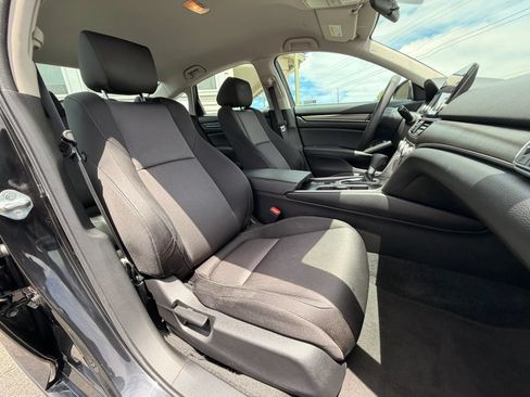 Used 2021 Honda Accord LX image 18