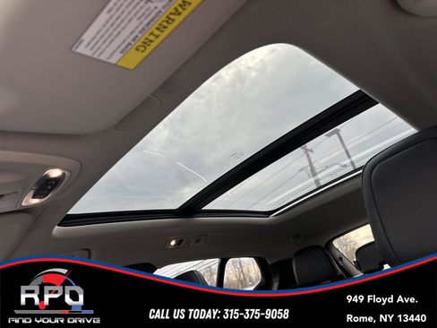 Used 2021 Volvo XC40 T5 Inscription w/ Advanced Package image 16