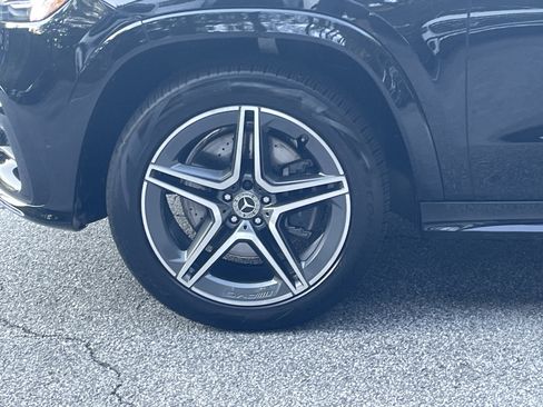 Certified 2024 Mercedes-Benz GLS 450 4MATIC image 17
