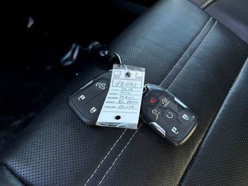 Used 2019 GMC Yukon XL Denali image 39