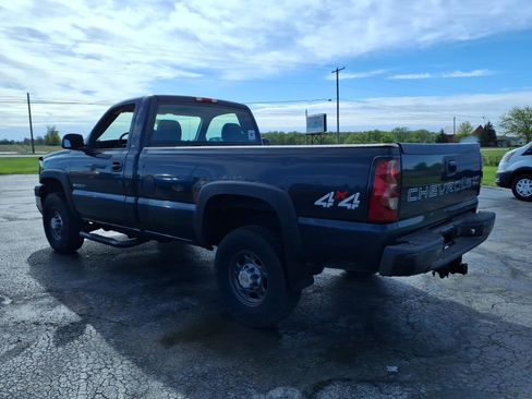 Used 2004 Chevrolet Silverado 2500 W/T AWD/4WD image 5