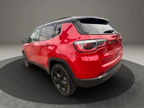 Used 2020 Jeep Compass Latitude AWD/4WD image 5