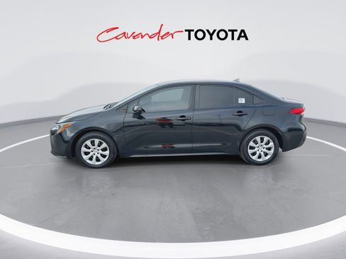 Certified 2022 Toyota Corolla LE image 5
