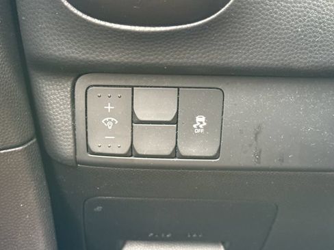 Used 2018 Kia Soul + FWD image 26