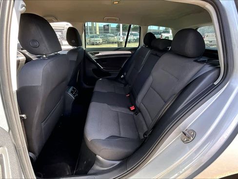 Used 2017 Volkswagen Golf S image 16