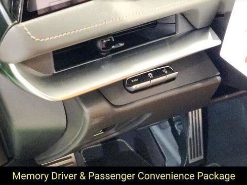 New 2026 Chevrolet Corvette 2LT Convertible w/ Z51 Performance Package image 18