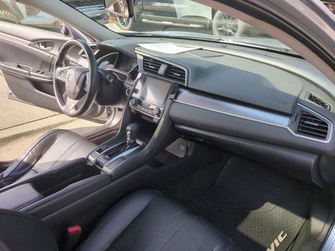 Used 2017 Honda Civic Touring image 29
