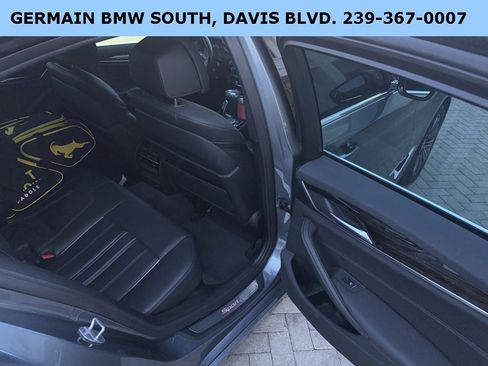 Used 2019 BMW 530i xDrive w/ Premium Package image 27