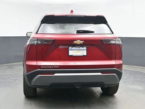 New 2026 Chevrolet Equinox LT w/ Convenience Package II AWD/4WD image 13