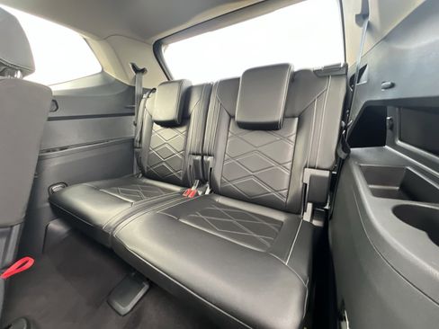 Used 2024 Volkswagen Atlas SE image 24