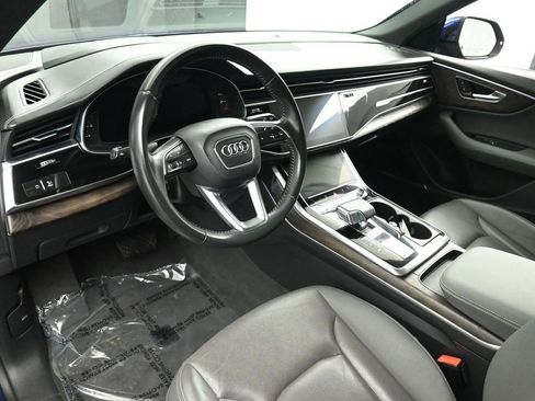 Used 2020 Audi Q8 Prestige w/ Prestige Package image 11