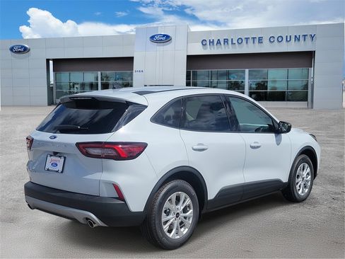 New 2026 Ford Escape Active image 4