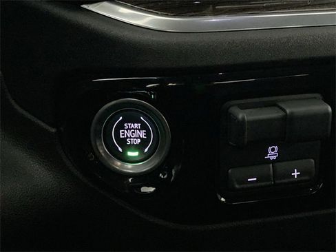 Certified 2022 Chevrolet Silverado 1500 LT image 22