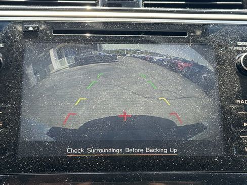 Used 2019 Subaru Outback 2.5i Premium AWD/4WD image 5