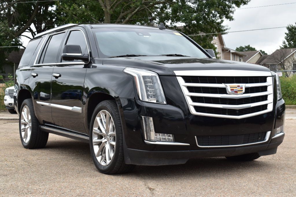 Used 2019 Cadillac Escalade Premium Luxury AWD/4WD image 3