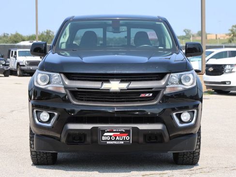 Used 2017 Chevrolet Colorado Z71 AWD/4WD image 2