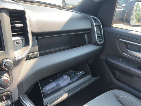 Used 2021 RAM 1500 Big Horn AWD/4WD image 27