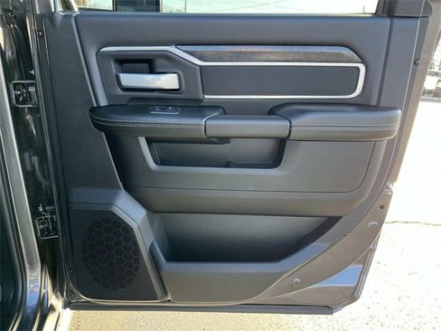 Used 2024 RAM 3500 Big Horn w/ Sport Appearance Package image 24
