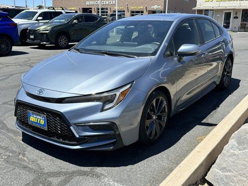 Used 2023 Toyota Corolla SE w/ SE Premium Package FWD image 7