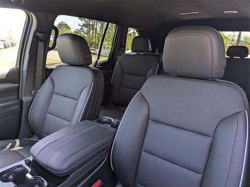 New 2025 Buick Enclave Preferred w/ Power Package image 21