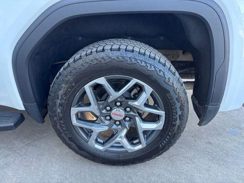 Used 2023 GMC Sierra 1500 SLT w/ SLT Premium Package image 10