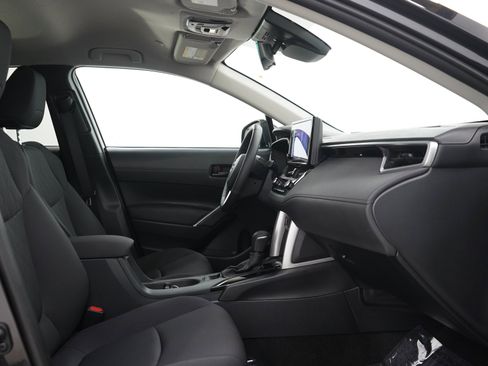 Used 2024 Toyota Corolla Cross LE AWD/4WD image 11