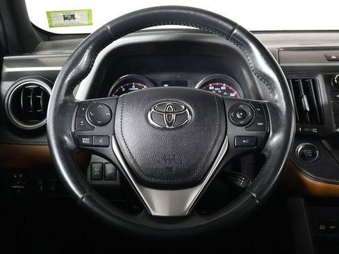 Used 2017 Toyota RAV4 SE AWD/4WD image 33