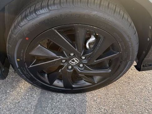 Certified 2022 Honda HR-V Sport image 7