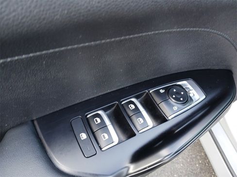 Used 2023 Kia K5 GT-Line image 30