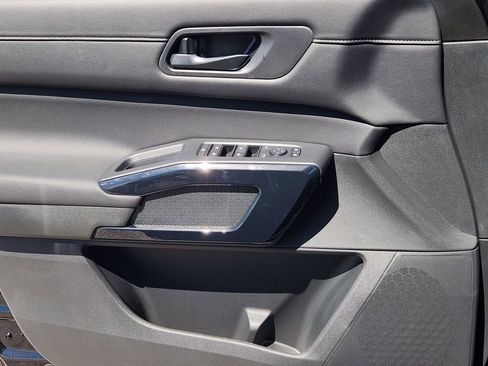 New 2026 Nissan Pathfinder SV FWD image 16
