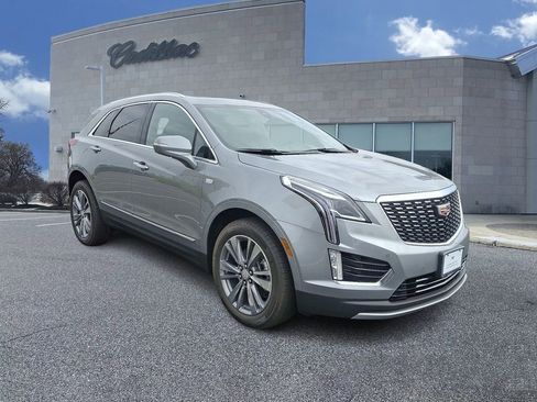 New 2025 Cadillac XT5 Premium Luxury image 2