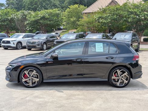 Used 2026 Volkswagen GTI SE FWD image 6