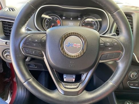 Used 2019 Jeep Cherokee Trailhawk w/ Cold Weather Group image 18