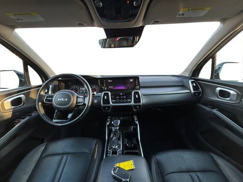 Used 2022 Kia Sorento SX image 17