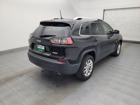 Used 2019 Jeep Cherokee Latitude w/ Cold Weather Group FWD image 9