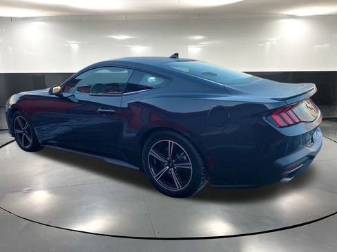 Used 2024 Ford Mustang Premium image 9