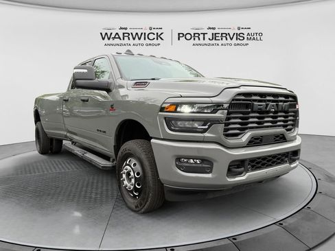 Used 2026 RAM 3500 Big Horn AWD/4WD image 7