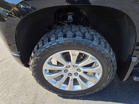 Used 2019 Chevrolet Silverado 1500 High Country AWD/4WD image 27