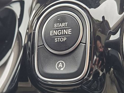 Certified 2023 Mercedes-Benz GLA 250 4MATIC image 25
