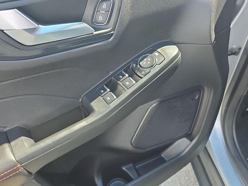 Used 2023 Ford Escape ST-Line Select w/ Tech Pack #1 AWD/4WD image 19