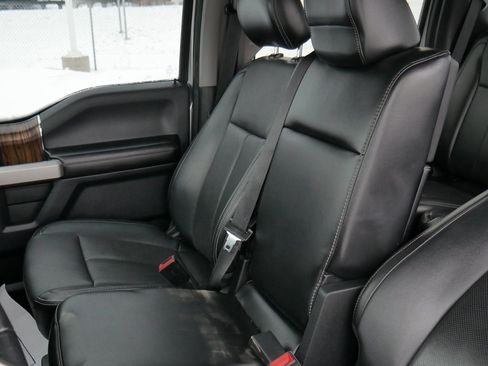 Used 2018 Ford F150 Lariat image 28