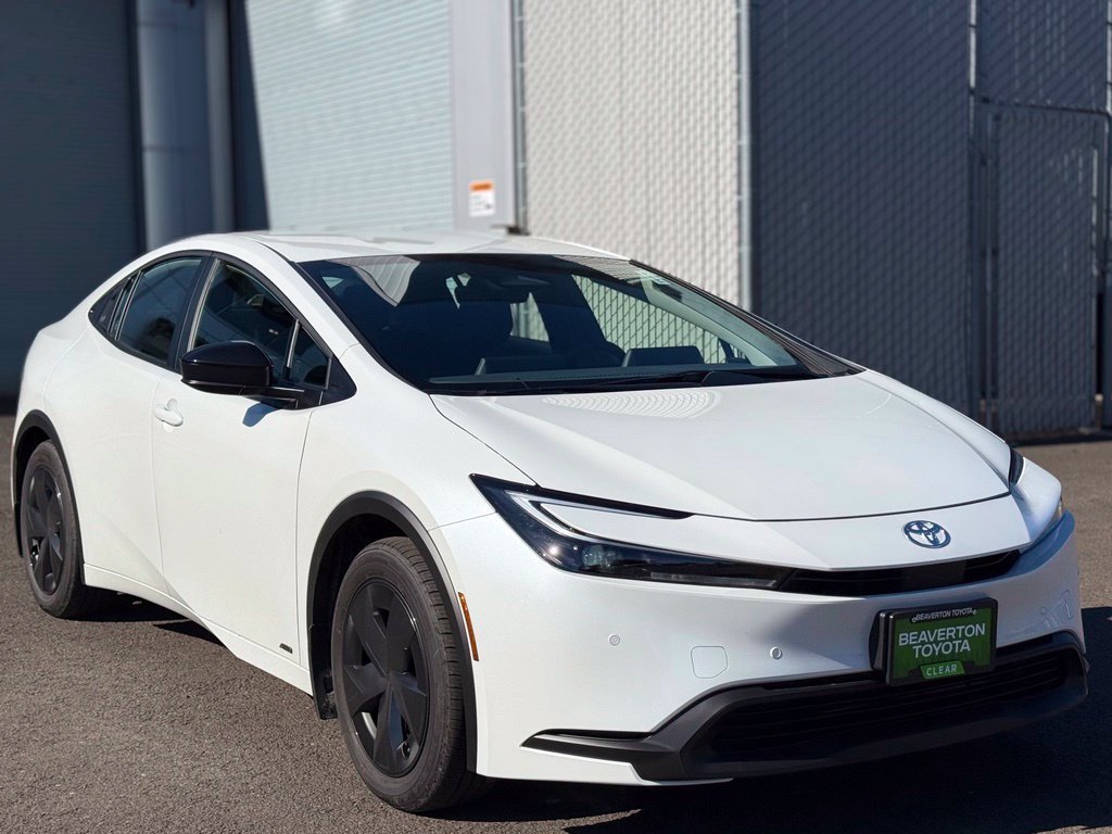 Certified 2027 Toyota Prius LE AWD/4WD image 7