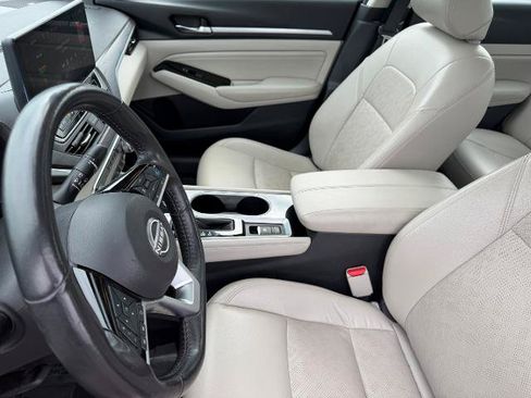 Used 2023 Nissan Altima 2.5 SL AWD/4WD image 10