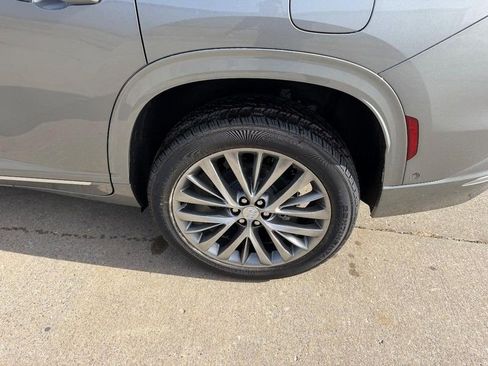 New 2026 Buick Enclave Avenir w/ Super Cruise Package image 8