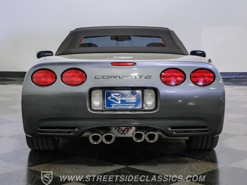 Used 2003 Chevrolet Corvette Convertible w/ Preferred Equipment Group1 RWD image 11