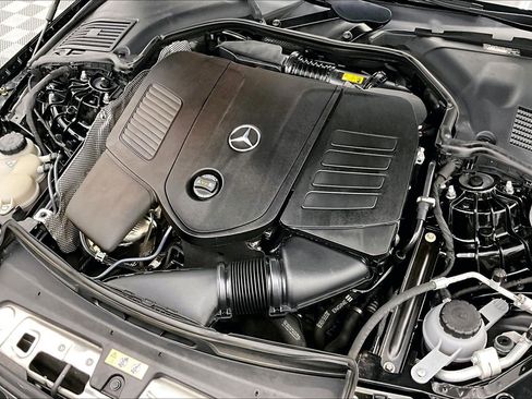 Used 2023 Mercedes-Benz C 300 Sedan image 30