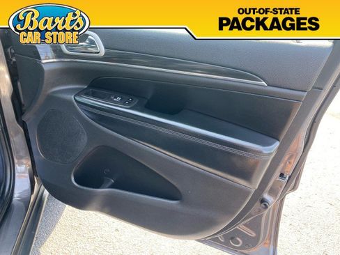 Used 2019 Jeep Grand Cherokee Limited w/ Luxury Group II AWD/4WD image 13