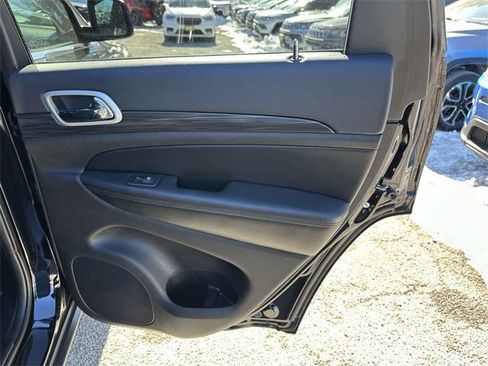 Certified 2020 Jeep Grand Cherokee Laredo image 22
